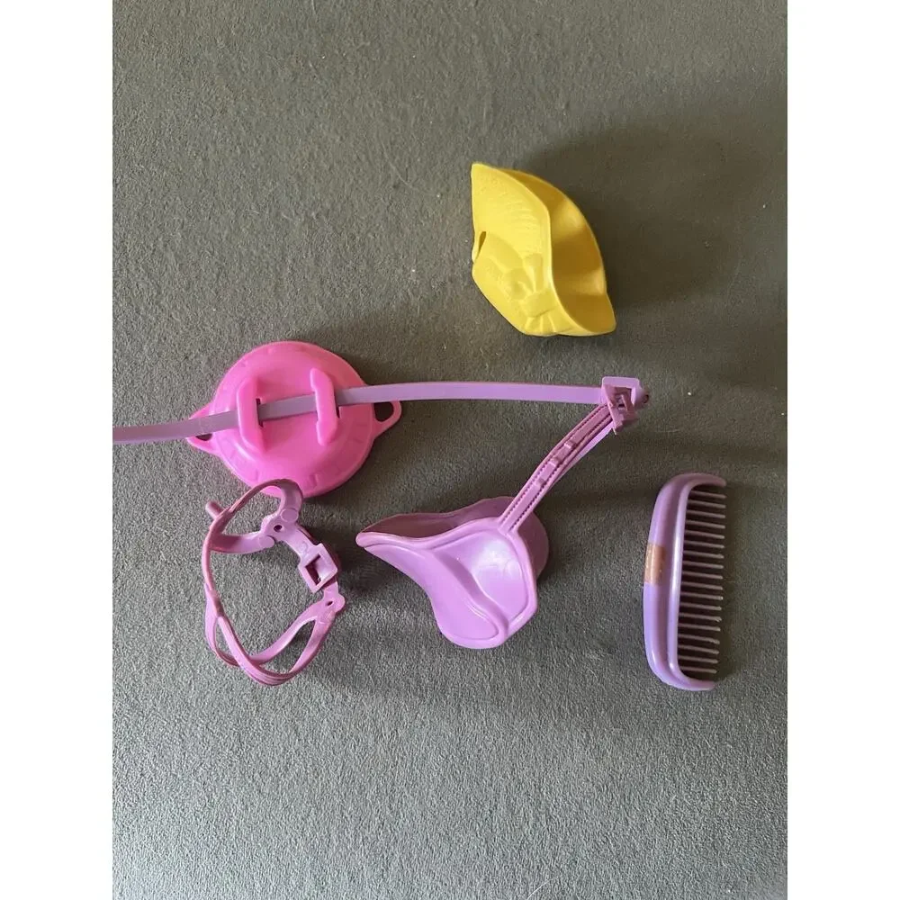 Hasbro set includes